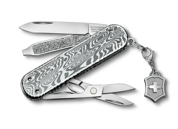Victorinox Classic SD Brilliant Damast — Damast