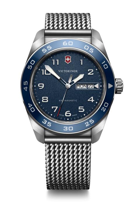 Victorinox Swiss Army Quartz — Swiss Army Quartz