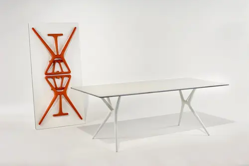 Mesa Spoon Table